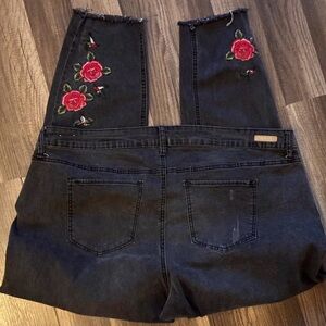 True Craft Black Skinny Jeans with Red Rose and Hummingbird Embroidery